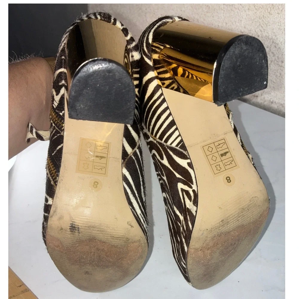 DV Dolce Vita Zebra Calf Hair Ankle Boots - 8 - Gold Block Heel  #Statement